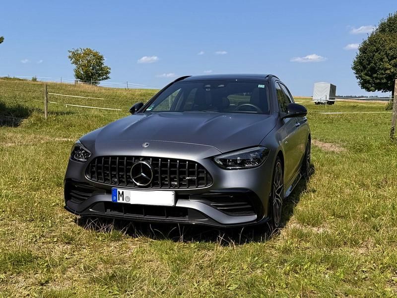 Grau Gebraucht 2023 Mercedes C43 AMG AMG Kombi | 62.300 € (Teuer) - Bild 1/4