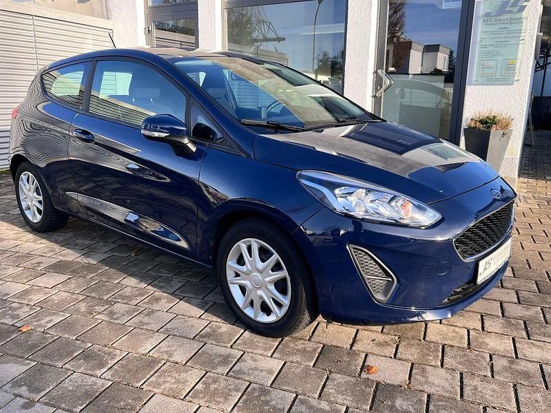 Gebraucht Ford Fiesta Trend 101 PS (74 kW) 2018 Blau Kleinwagen