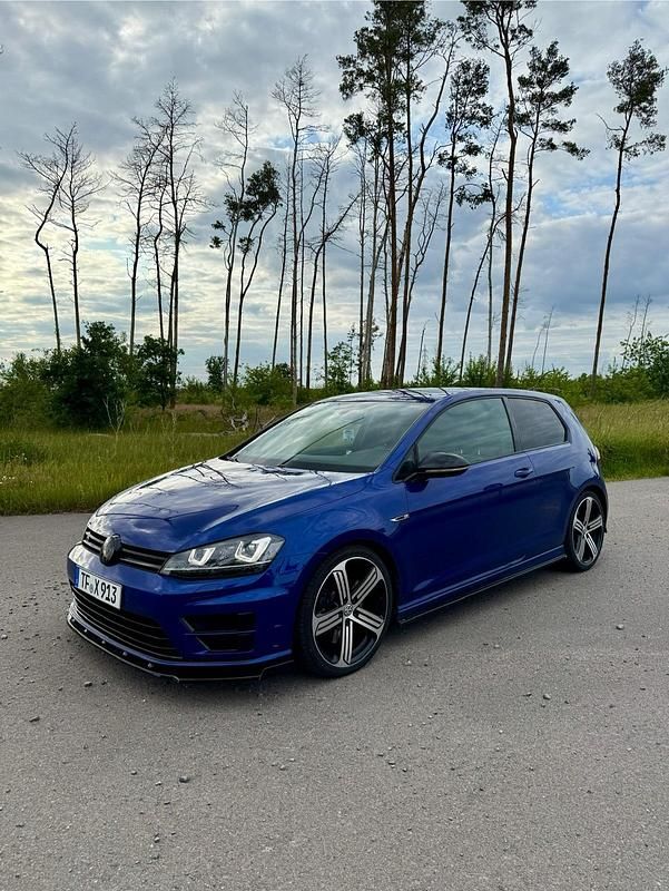 Blau Gebraucht 2014 VW Golf VII R Kleinwagen | 21.200 € - Bild 1/4