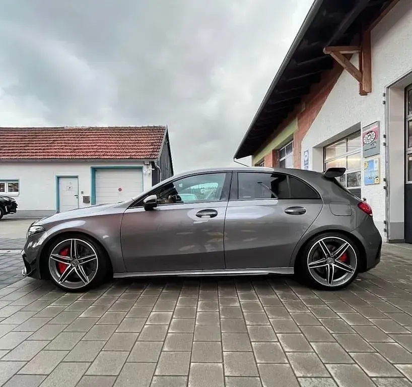 Gebraucht Mercedes A45 AMG AMG 421 PS (309 kW) 2021 Grau Limousine