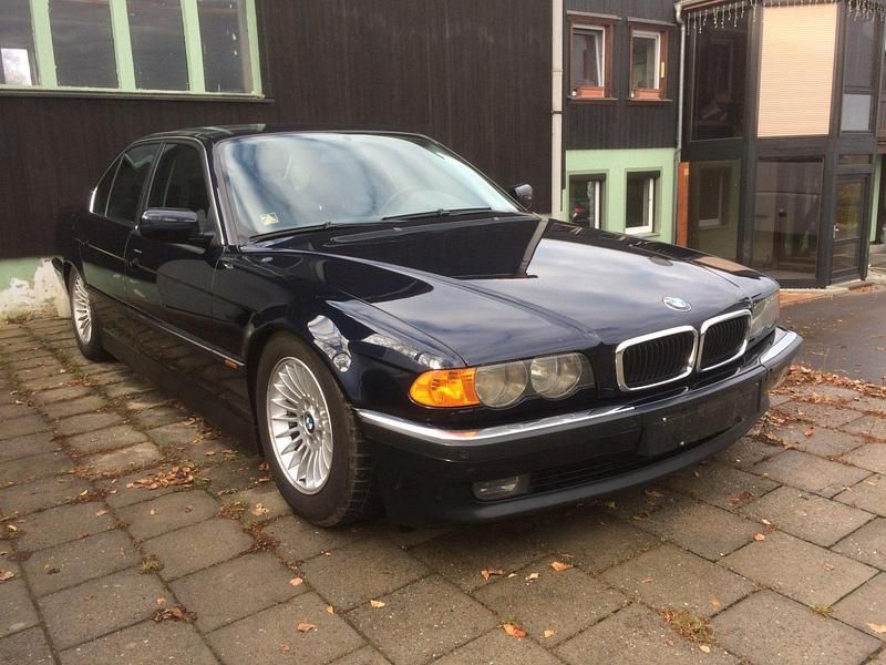 Gebraucht BMW 730 184 PS (135 kW) 1999 Limousine