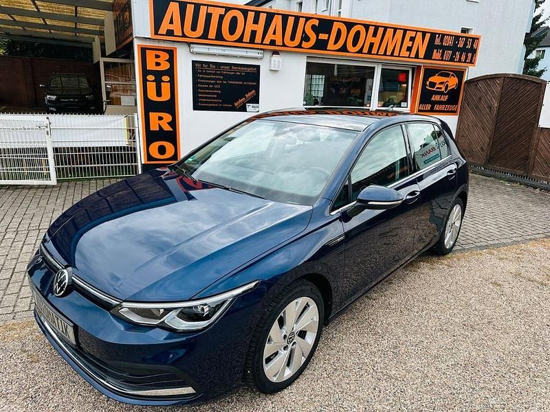 Blau Gebraucht 2020 VW Golf VIII Style Limousine | 22.980 € (Fairer Preis) - Bild 1/4