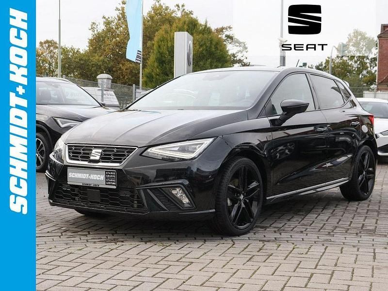 Schwarz Gebraucht 2023 Seat Ibiza Black Edition Limousine | 22.990 € (Fairer Preis) - Bild 1/4