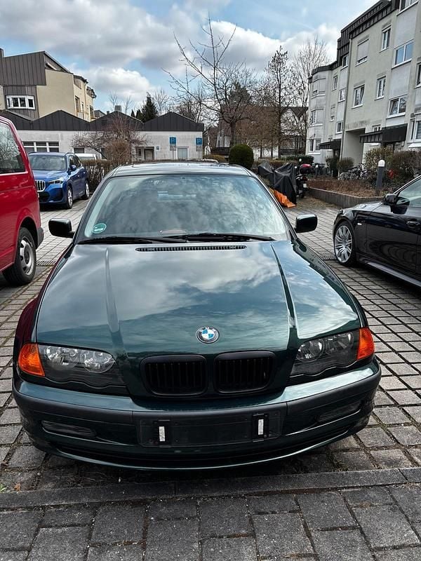 Gebraucht BMW 320 150 PS (110 kW) 1999 Grün Limousine