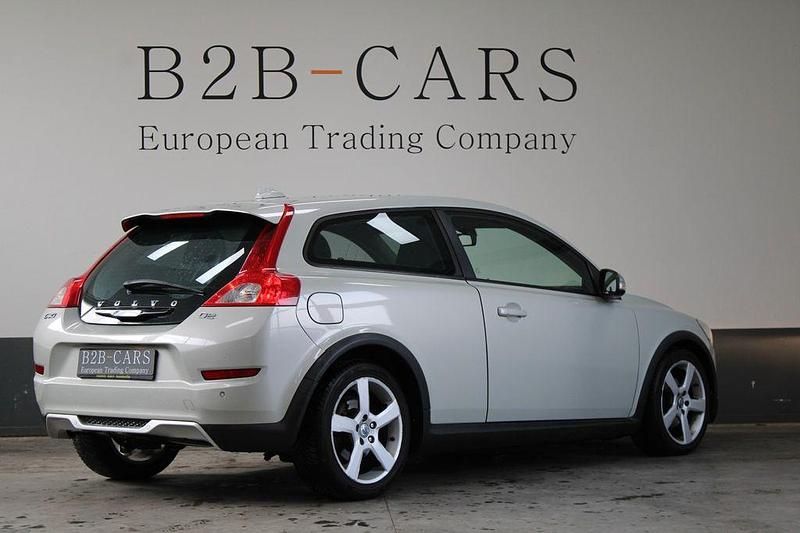 Gebraucht Volvo C30 R-Design 114 PS (83 kW) 2012 Silber Kleinwagen