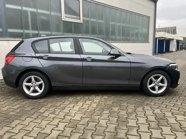 Gebraucht BMW 118 Advantage 136 PS (100 kW) 2017 Mineralgrau (metallic) Kleinwagen