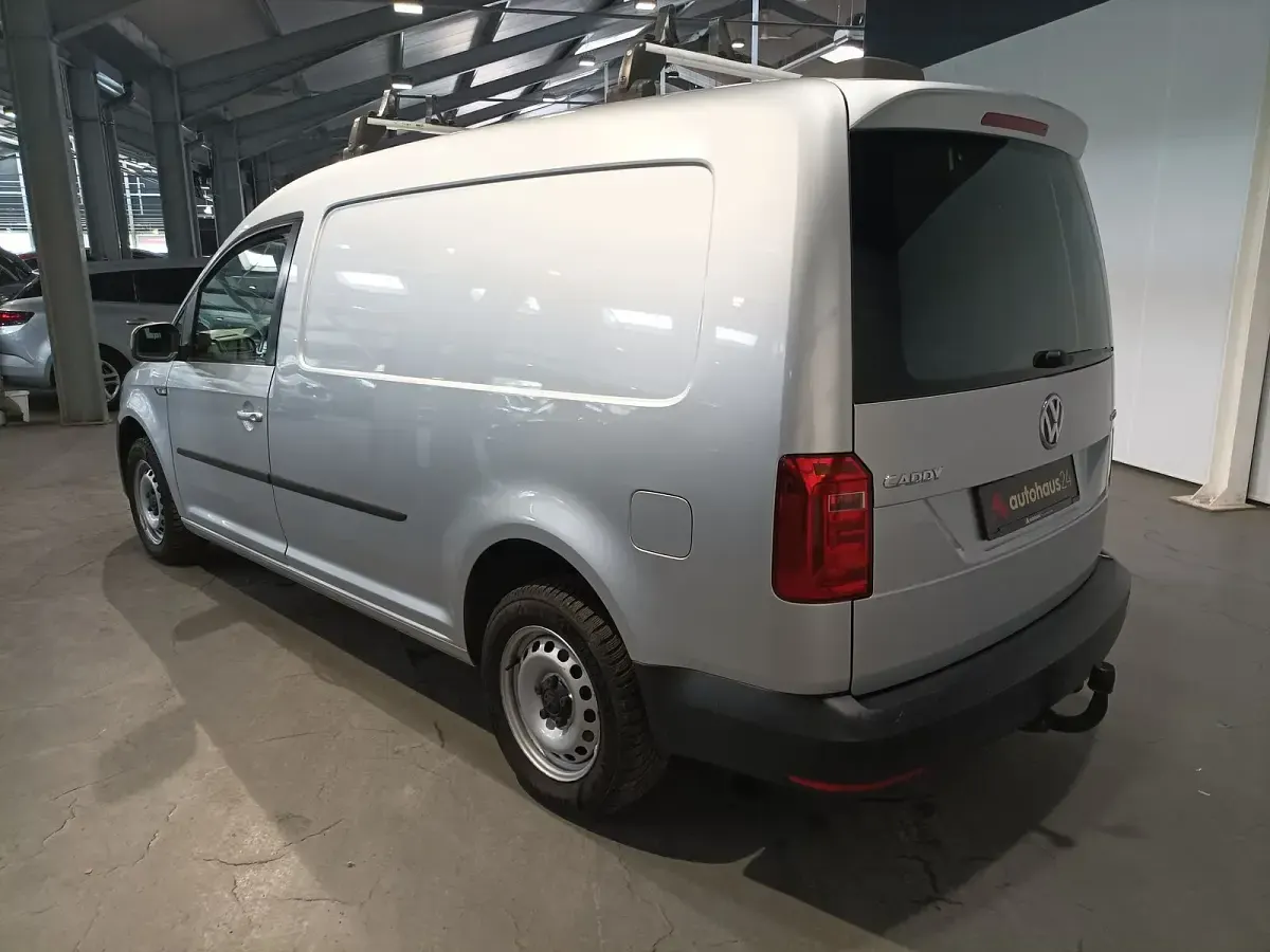 Gebraucht VW Caddy Maxi Trendline 110 PS (80 kW) 2020 Silber Van / Kleinbus