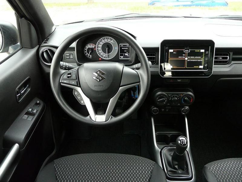 Gebraucht Suzuki Ignis Comfort 83 PS (61 kW) 2024 Rot Limousine