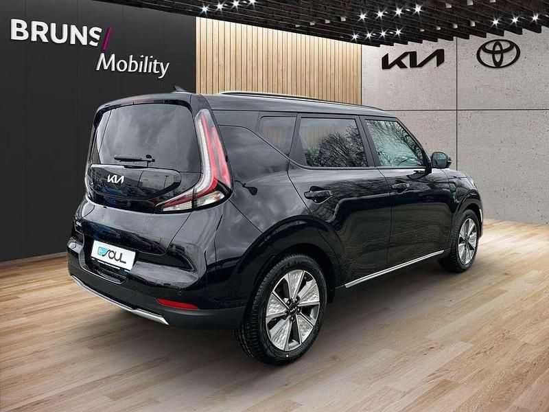Gebraucht Kia Soul EV Inspiration 150 kW (204 PS) 2023 Fusion black met. SUV