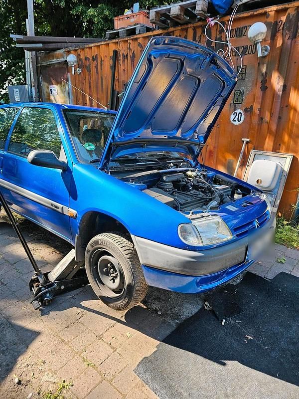 Blau Gebraucht 1996 Citroën Saxo Kleinwagen | 3.200 € - Bild 1/4