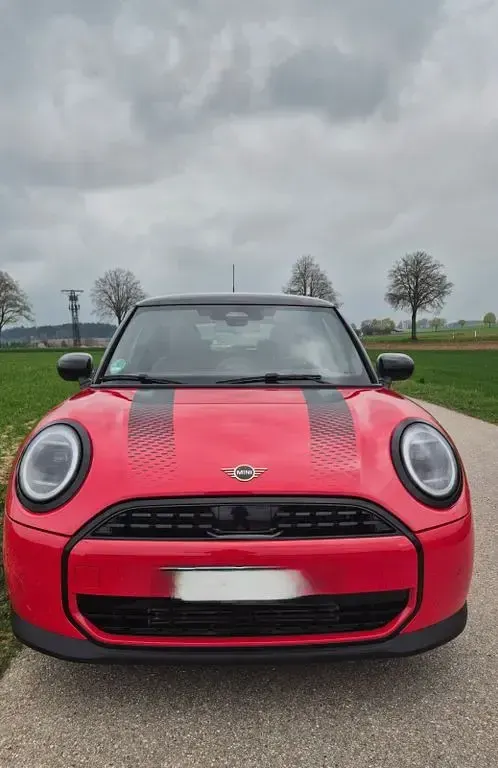 Gebraucht Mini Cooper Classic 114 kW (156 PS) 2025 Rot Kleinwagen