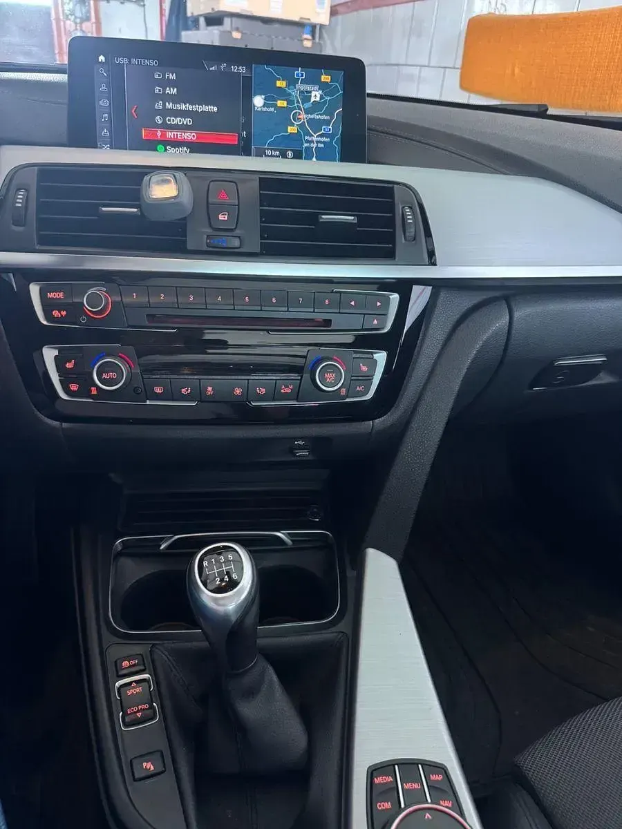 Gebraucht BMW 320 Efficient Dynamics 163 PS (119 kW) 2017 Blau Kombi