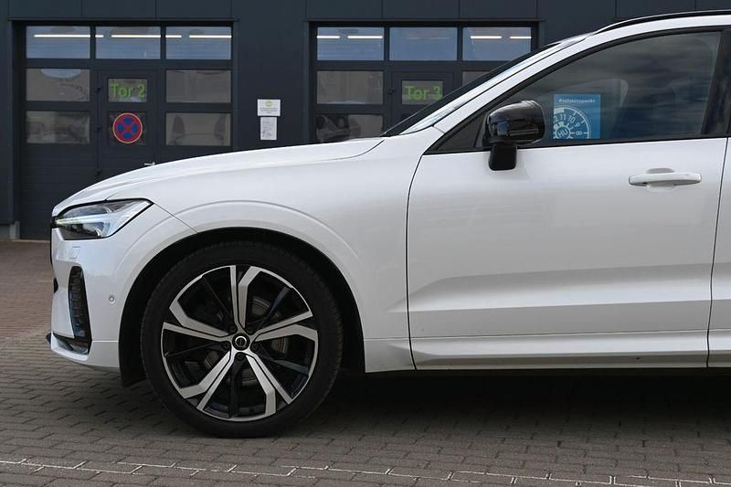 Gebraucht Volvo XC60 Ultimate 197 PS (144 kW) 2023 Weiß SUV