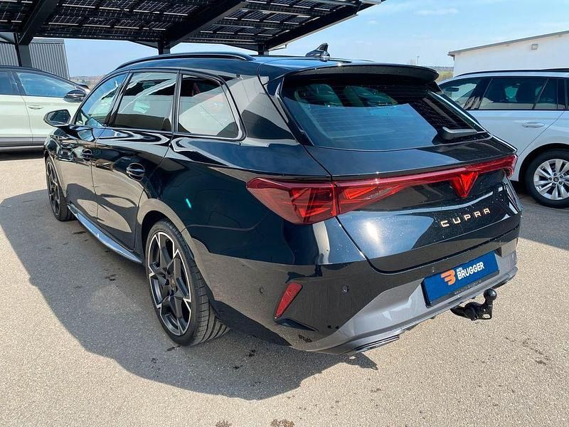 Neu Cupra Leon 204 PS (150 kW) 2026 Schwarz (mitternachtsschwarz) Kombi
