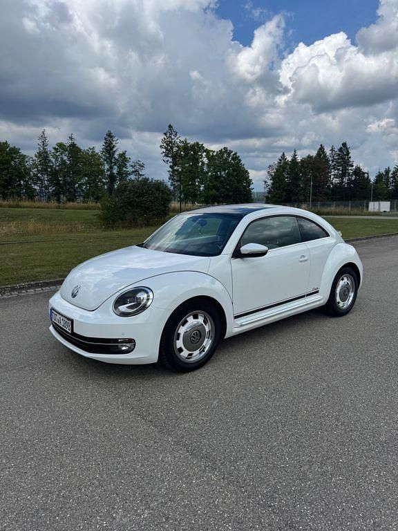 Weiß Gebraucht 2014 VW Beetle Edition Limousine | 12.999 € (Etwas zu teuer) - Bild 1/4