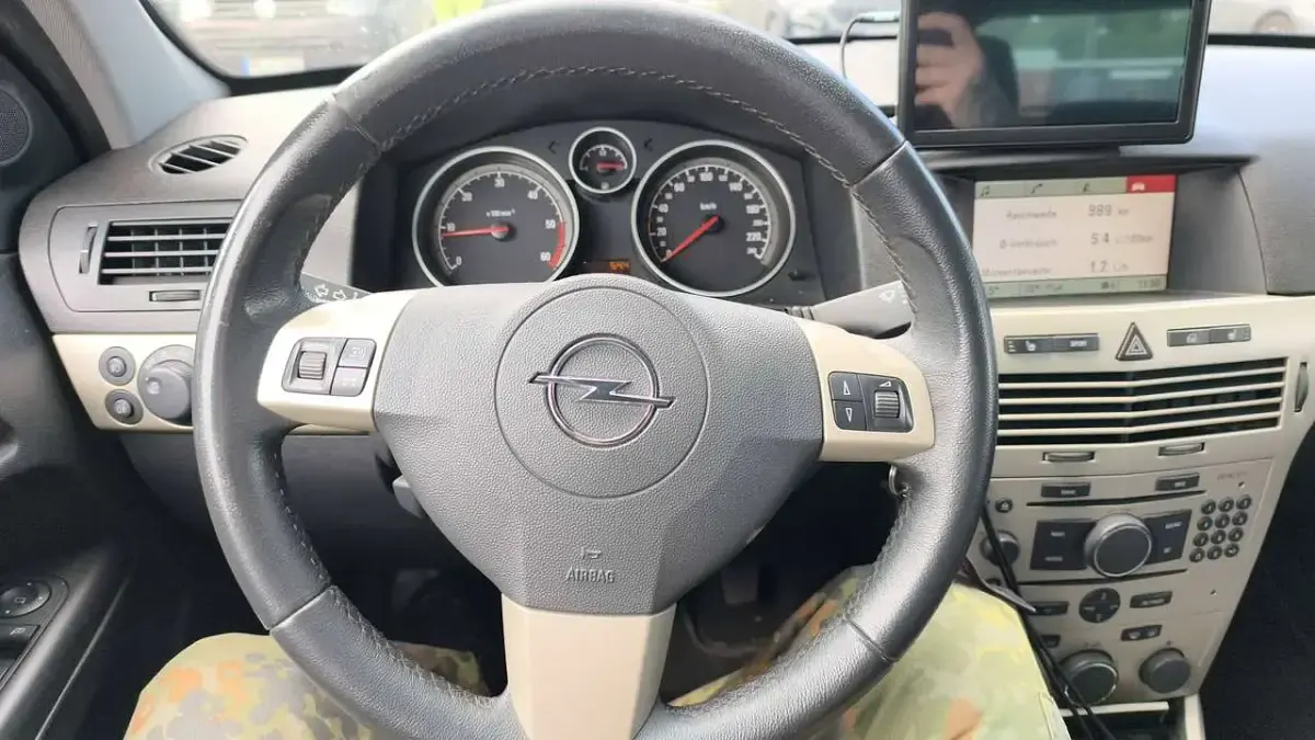 Gebraucht Opel Astra Selection 110 PS (80 kW) 2009 Grau Kombi