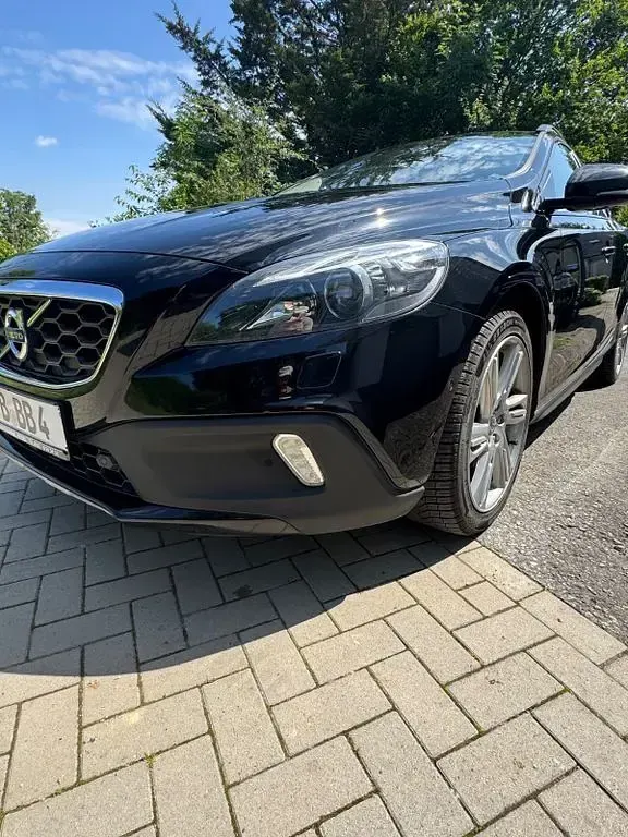 Gebraucht Volvo V40 CC Summum 177 PS (130 kW) 2014 Schwarz Kombi