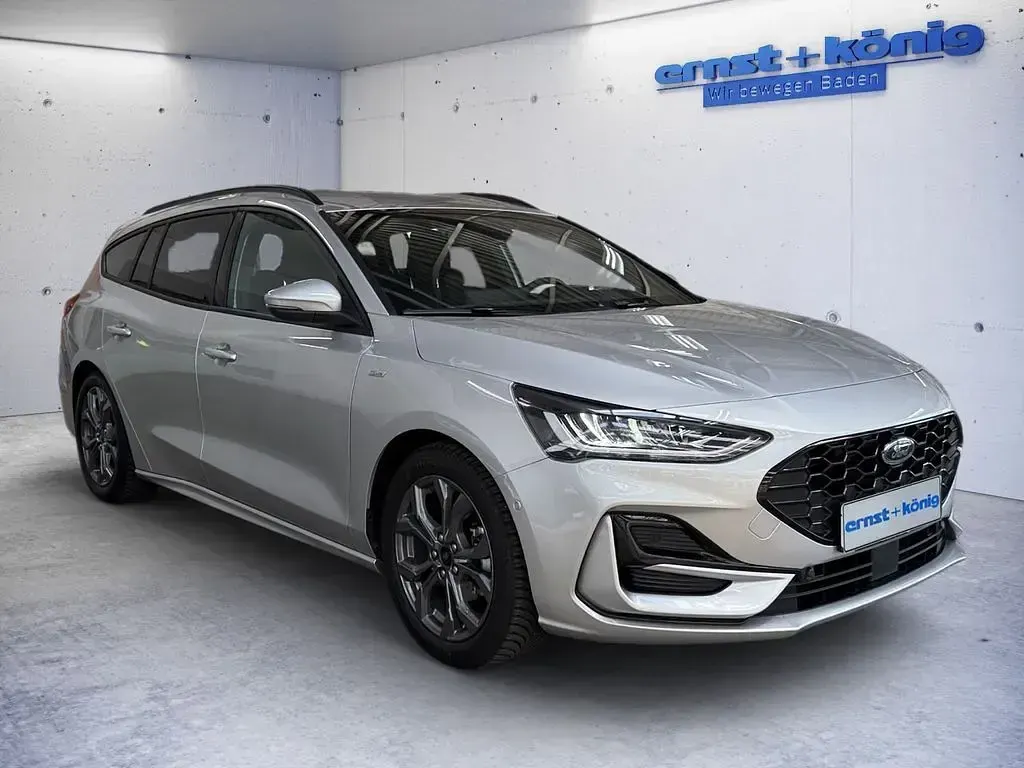 Gebraucht Ford Focus ST-Line X 155 PS (114 kW) 2025 Silber Limousine