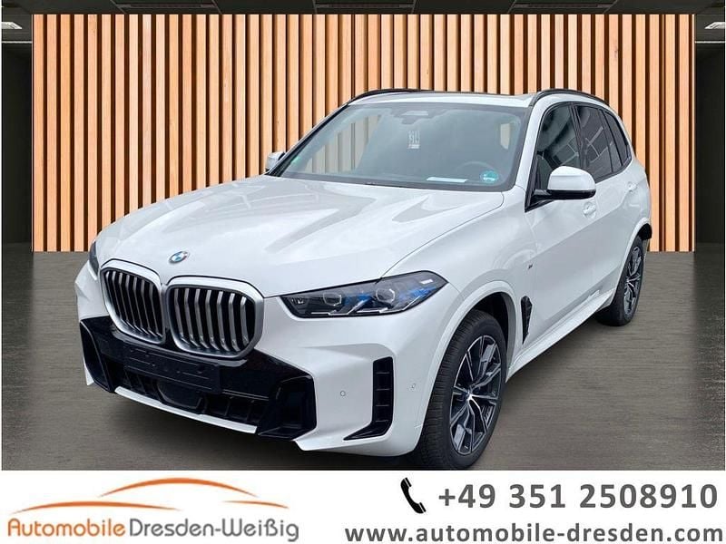 Gebraucht BMW X5 Shadowline 298 PS (219 kW) 2024 Weiß mineralweiss metallic (metallic) SUV
