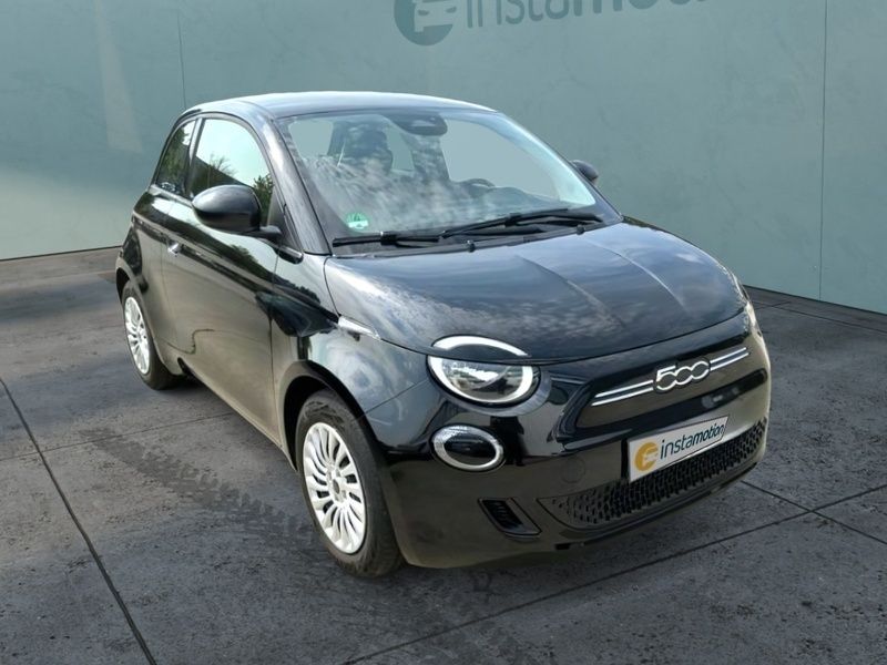 Gebraucht Fiat 500e Action 69 kW (95 PS) 2022 Schwarz Limousine