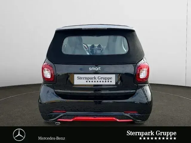 Gebraucht Smart ForTwo Cabrio 90 PS (66 kW) 2019 Schwarz Cabrio