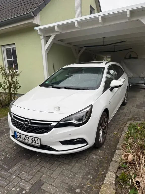 Gebraucht Opel Astra Innovation 110 PS (80 kW) 2016 Weiß Kombi
