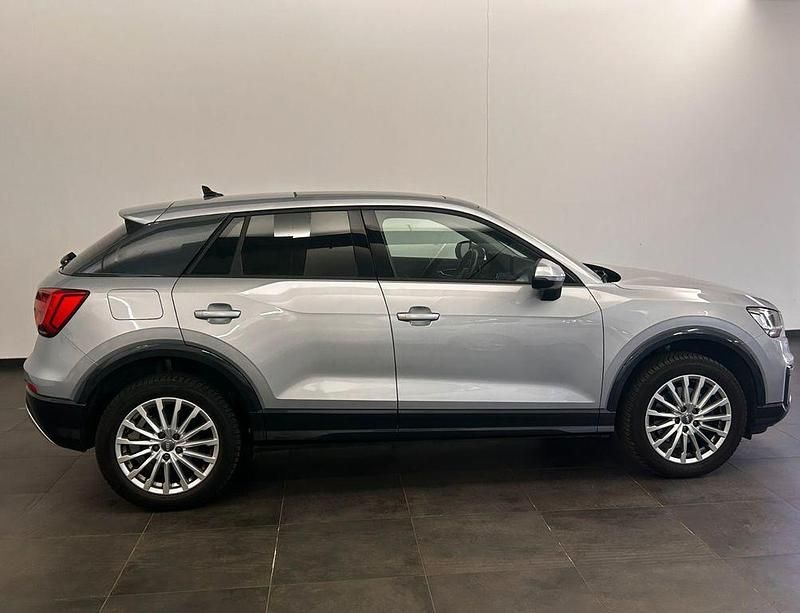Gebraucht Audi Q2 116 PS (85 kW) 2018 Silber SUV