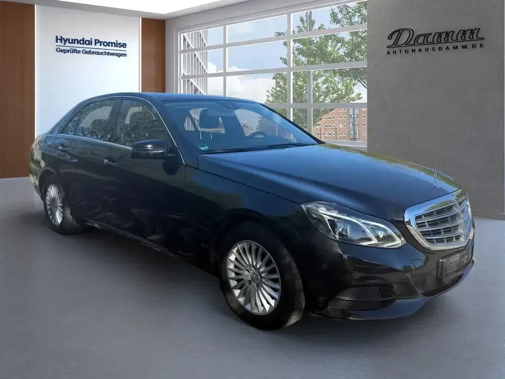 Second-hand Mercedes E220 Edition 170 CP (125 kW) 2015 Negru Berlinǎ