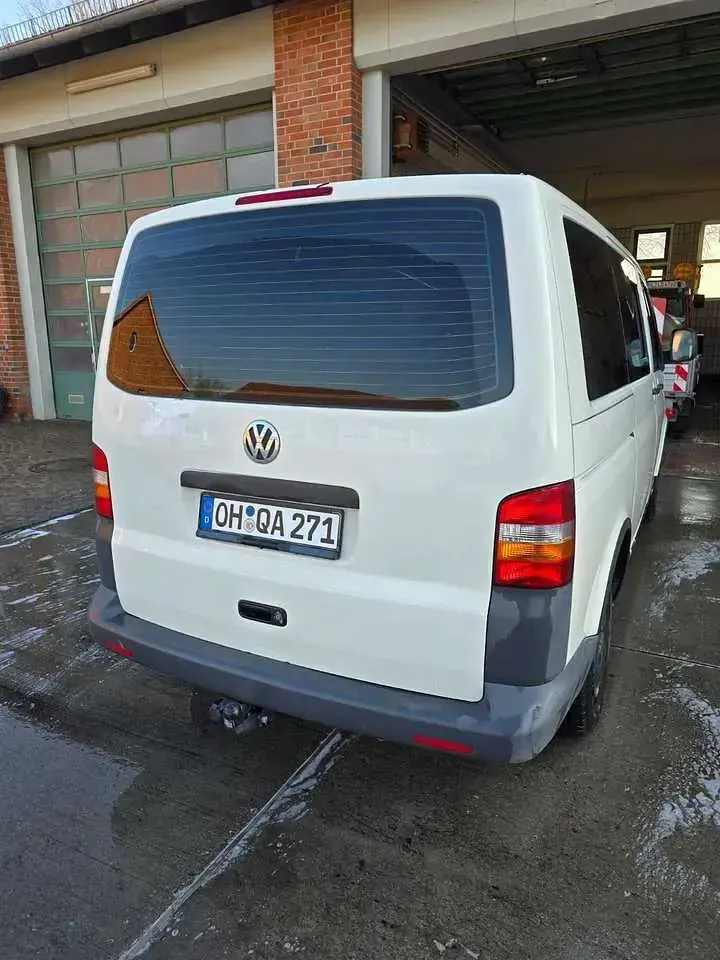 Gebraucht VW Caravelle Trendline 84 PS (61 kW) 2008 Weiß Van