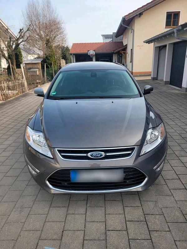 Gebraucht Ford Mondeo Titanium 140 PS (102 kW) 2012 Braun Kombi