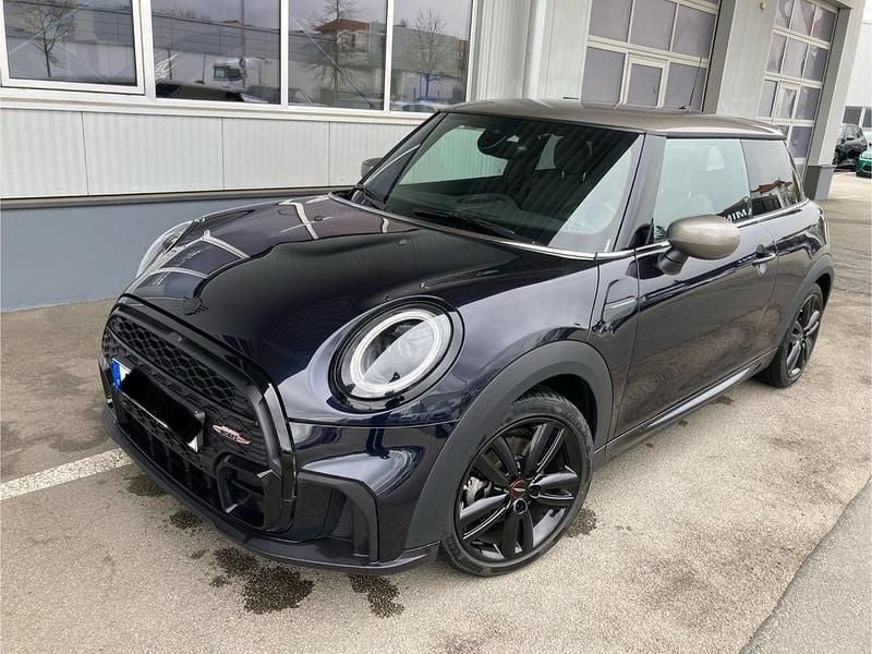 Gebraucht Mini John Cooper Works 136 PS (100 kW) 2023 Schwarz Kleinwagen