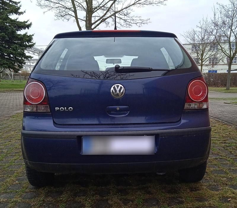 Gebraucht VW Polo 64 PS (47 kW) 2006 Blau Kleinwagen