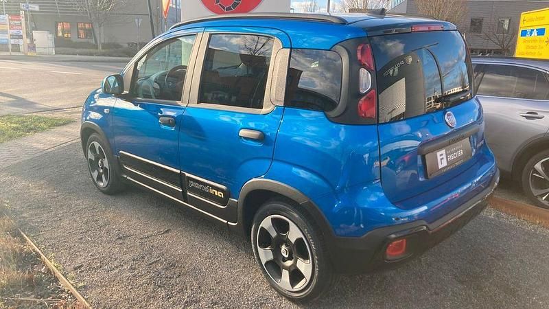 Neu Fiat Panda Cross Cross 65 PS (47 kW) 2025 Blau Kleinwagen