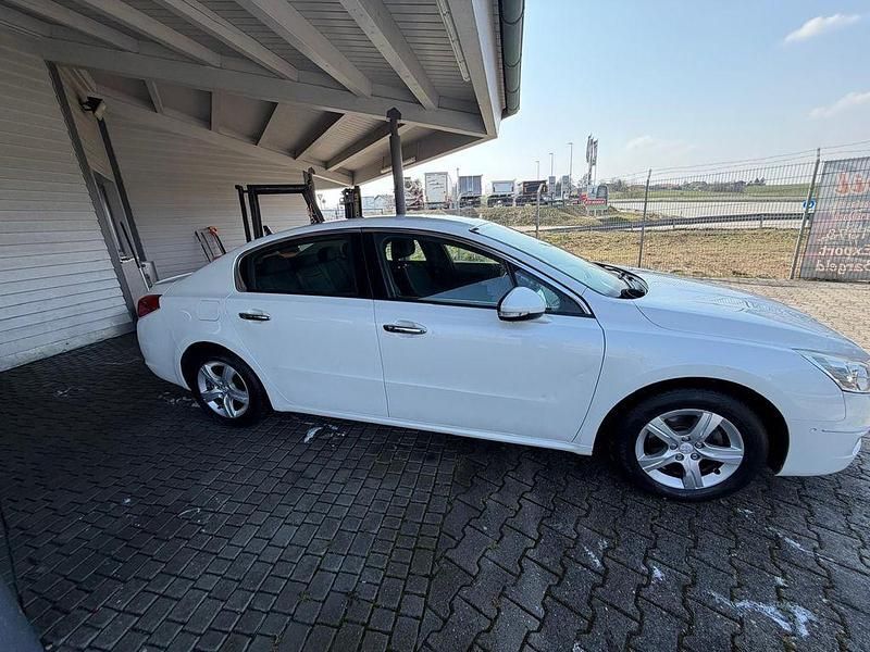 Gebraucht Peugeot 508 Active 114 PS (83 kW) 2012 Limousine