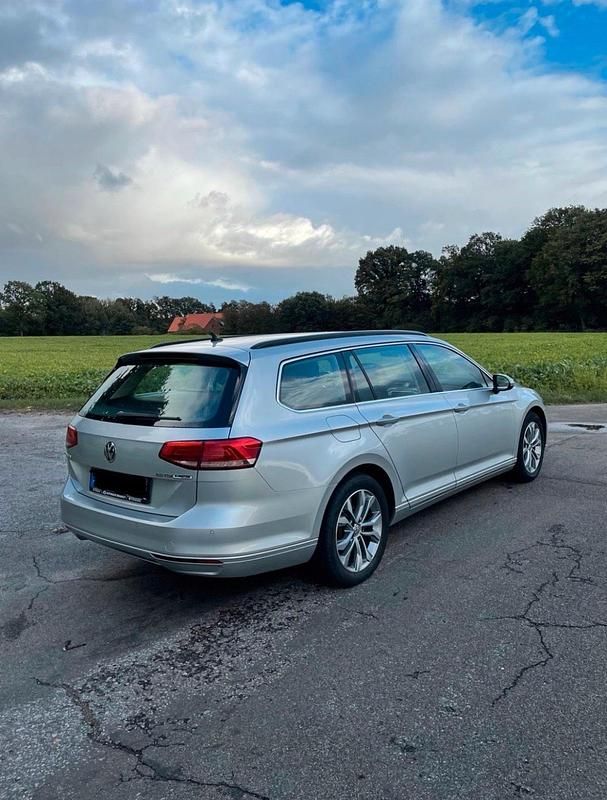 Używany VW Passat 150 KM (110 kW) 2015 Srebrny Kombi
