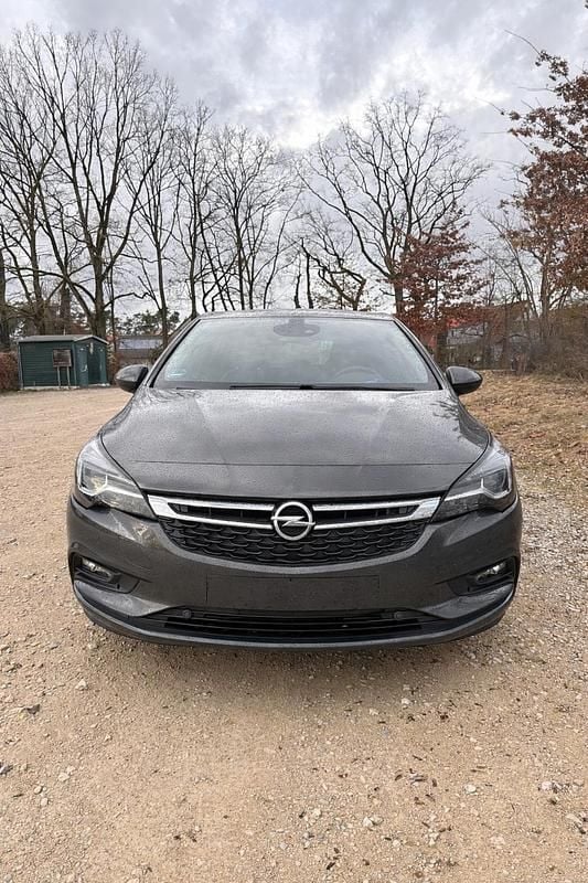 Gebraucht Opel Astra Innovation 150 PS (110 kW) 2016 Grau Limousine