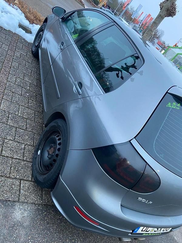 Gebraucht VW Golf V 116 PS (85 kW) 2006 Grau Kleinwagen