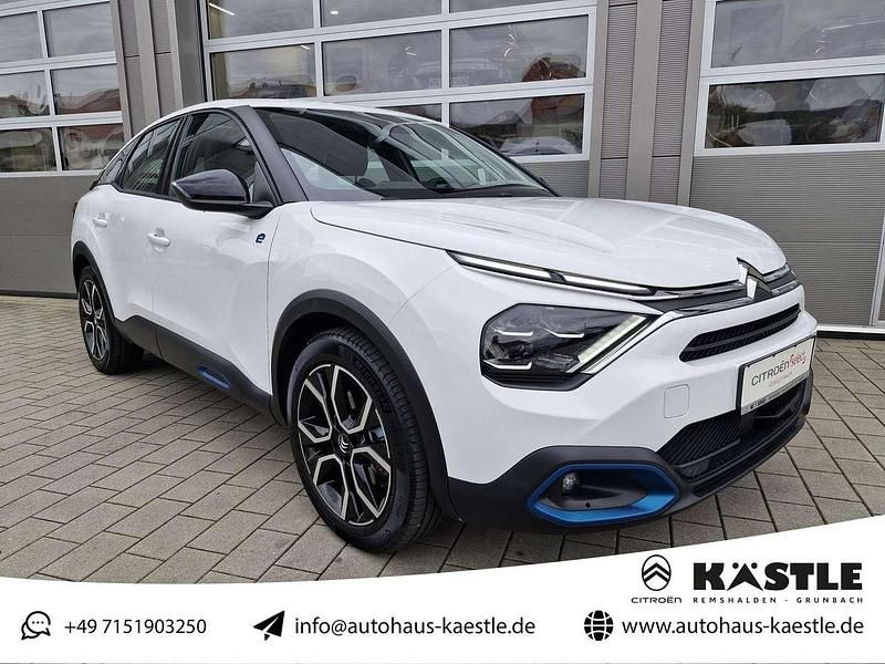 Polarweiß Gebraucht 2022 Citroën e-C4 Feel Limousine | 16.490 € (Guter Preis) - Bild 1/4