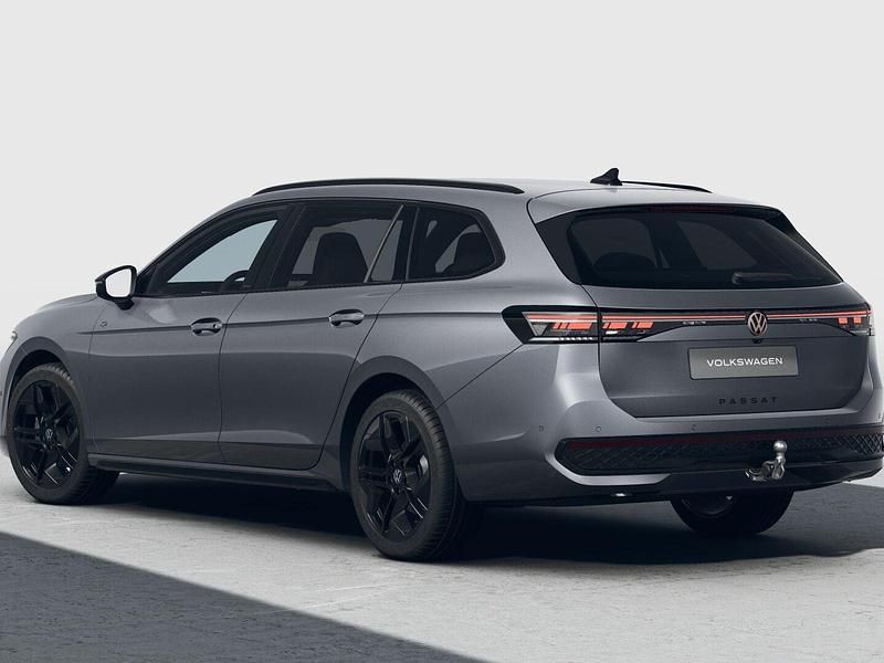 Neu VW Passat Style 150 PS (110 kW) 2026 Diabasgrau metallic Kombi