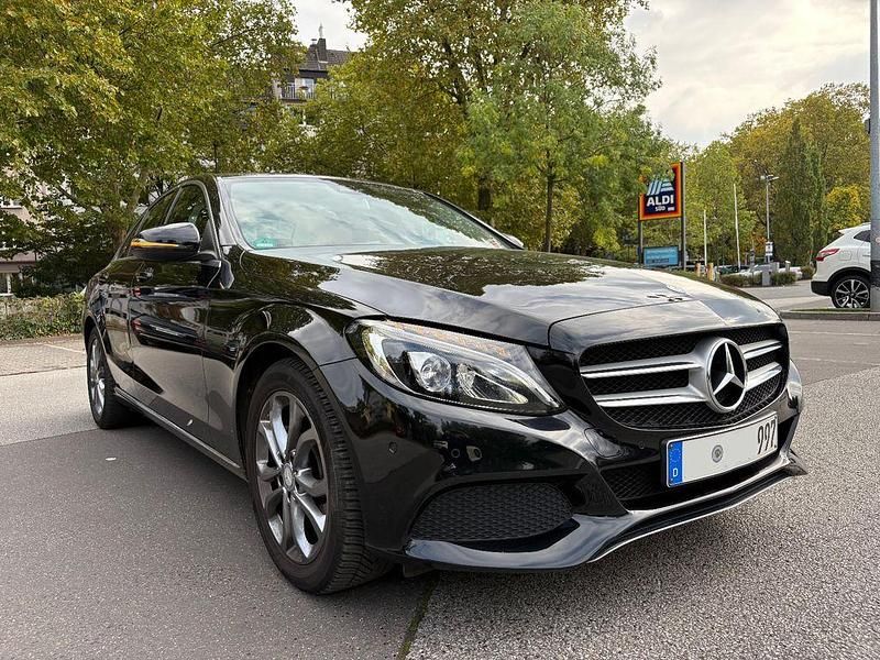 Schwarz Gebraucht 2016 Mercedes C200 Edition Limousine | 19.500 € (Guter Preis) - Bild 1/4