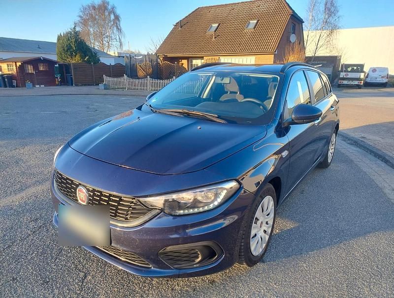 Gebraucht Fiat Tipo 120 PS (88 kW) 2018 Blau Kombi