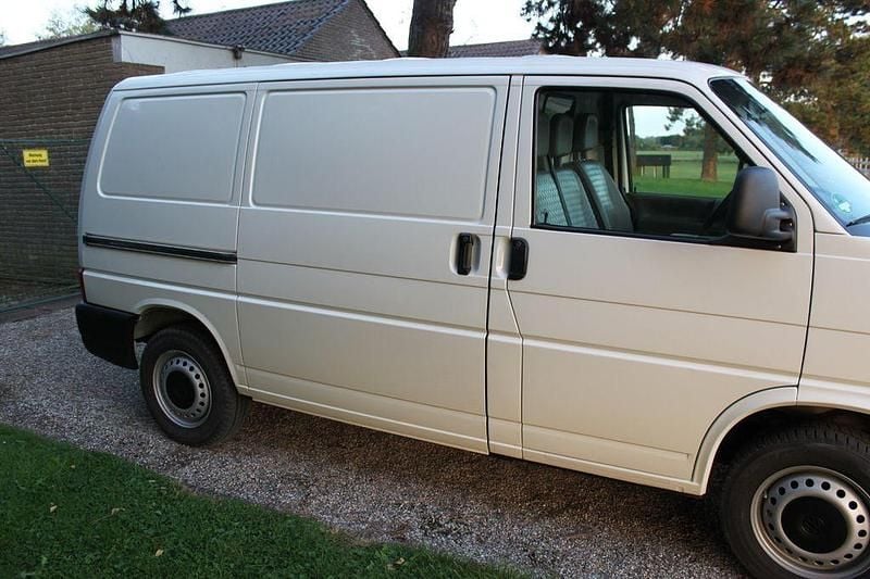 Gebraucht VW T4 102 PS (75 kW) 2003 Weiß Van