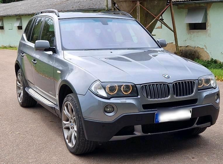 Grau Gebraucht 2009 BMW X3 Comfort Edition SUV | 6.999 € (Fairer Preis) - Bild 1/4