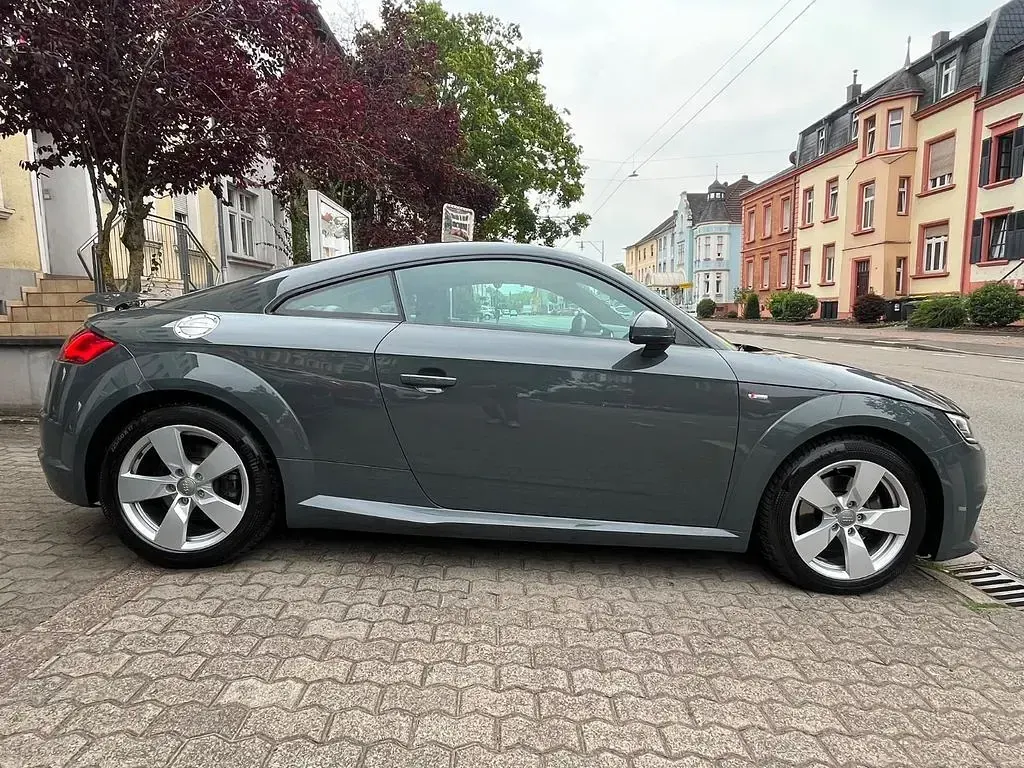 Gebraucht Audi TT S-Line 230 PS (169 kW) 2015 Grau Coupé