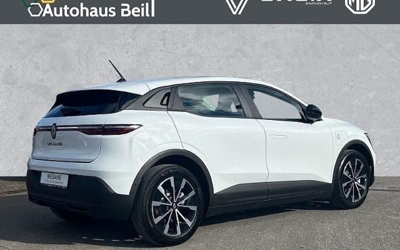 Gebraucht Renault Megane E-Tech Evolution 96 kW (131 PS) 2022 Weiß Limousine