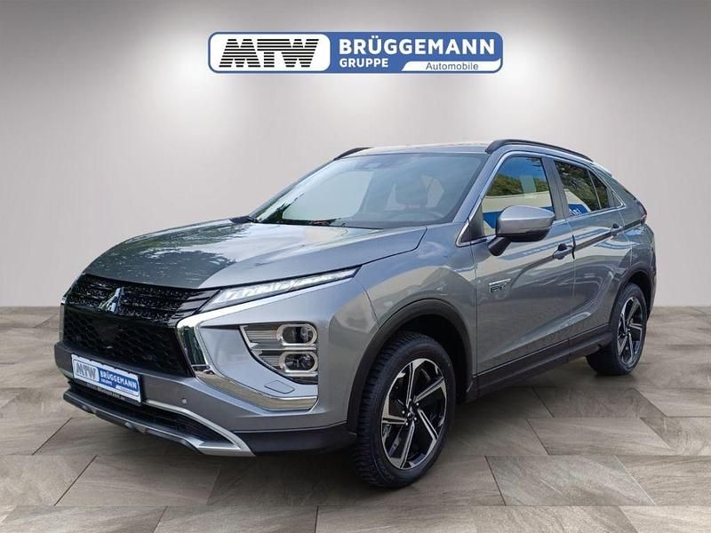 M) (grau Gebraucht 2022 Mitsubishi Eclipse Cross Plus SUV | 21.480 € (Guter Preis) - Bild 1/4