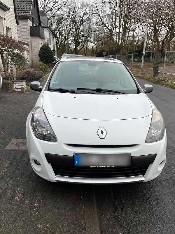 Gebraucht 2011 Renault Clio III Night&Day Kleinwagen | 3.250 € (Fairer Preis) - Bild 1/4