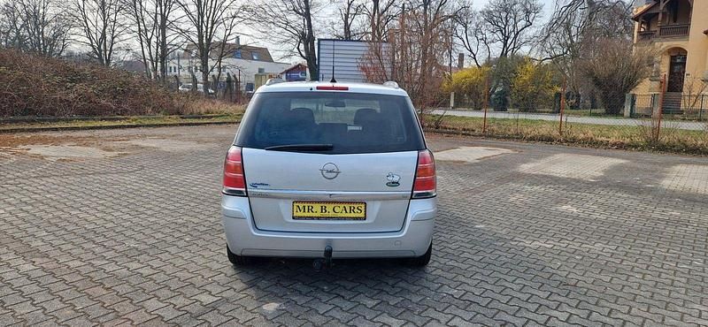 Gebraucht Opel Zafira 140 PS (102 kW) 2006 Silber Van / Kleinbus
