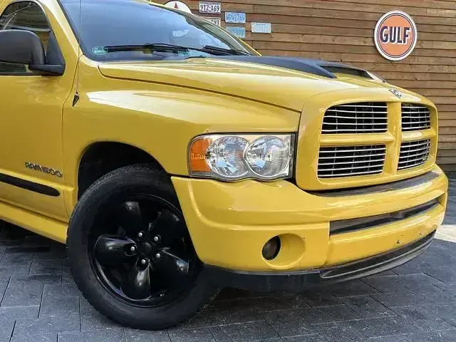 Occasion Dodge Ram 345 PK (253 kW) 2004 Geel Pickup