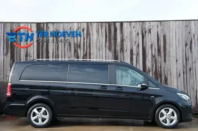 Gebraucht Mercedes V250 Avantgarde Edition 190 PS (139 kW) 2015 Schwarz Van / Kleinbus